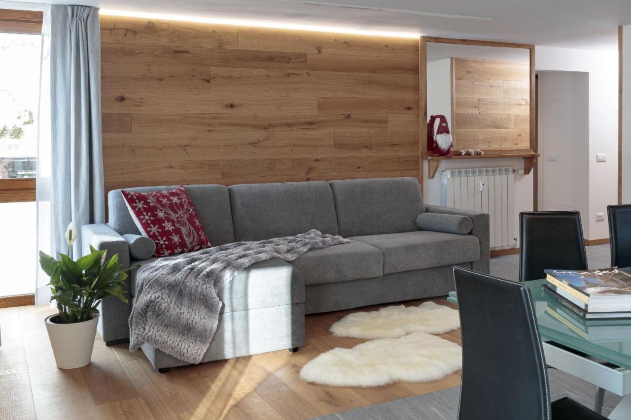 Hellochalet - The One - Garage, Bootdryer, Home Theatre With Subwoofer, Netflix, Hydromassage Turkish Bath Бройл-Червиня Екстериор снимка